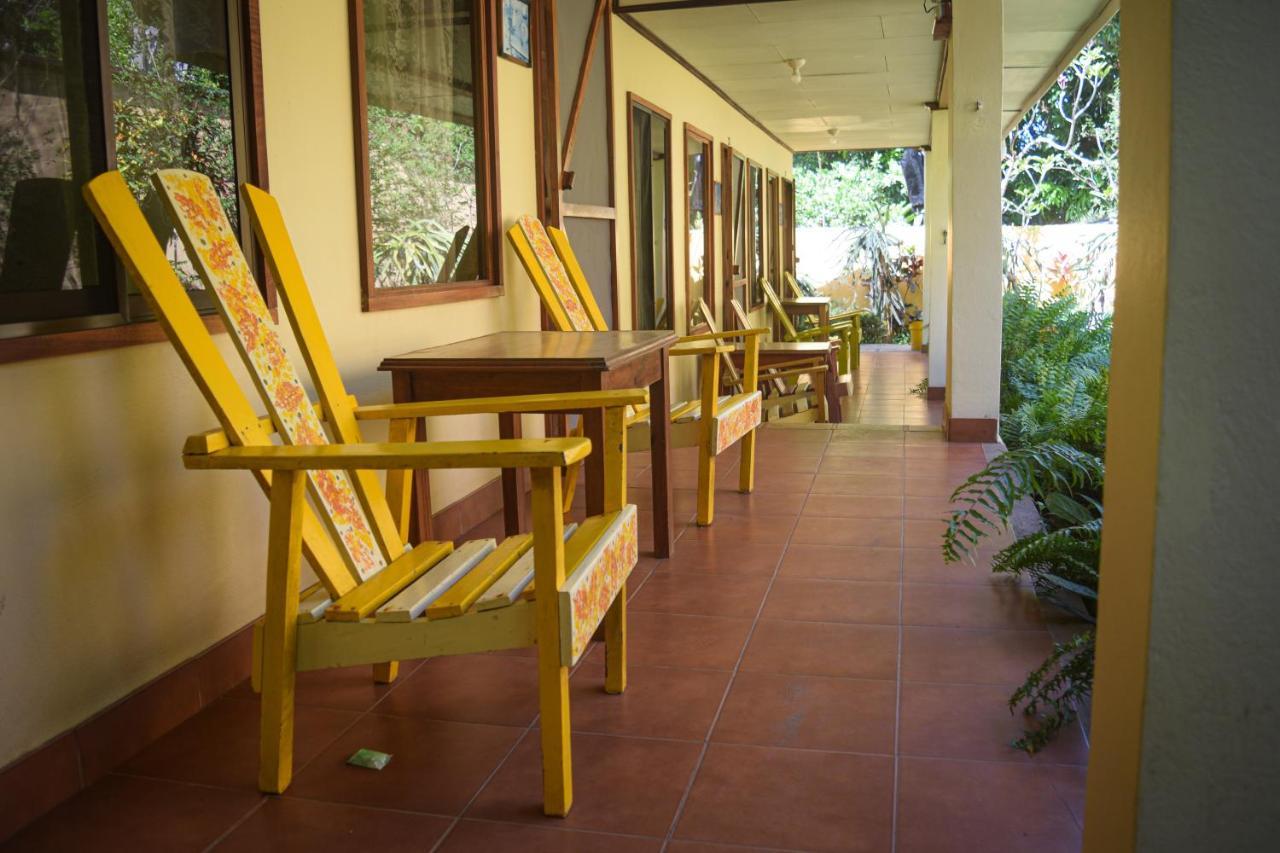 Hotel Marielos Tamarindo Extérieur photo