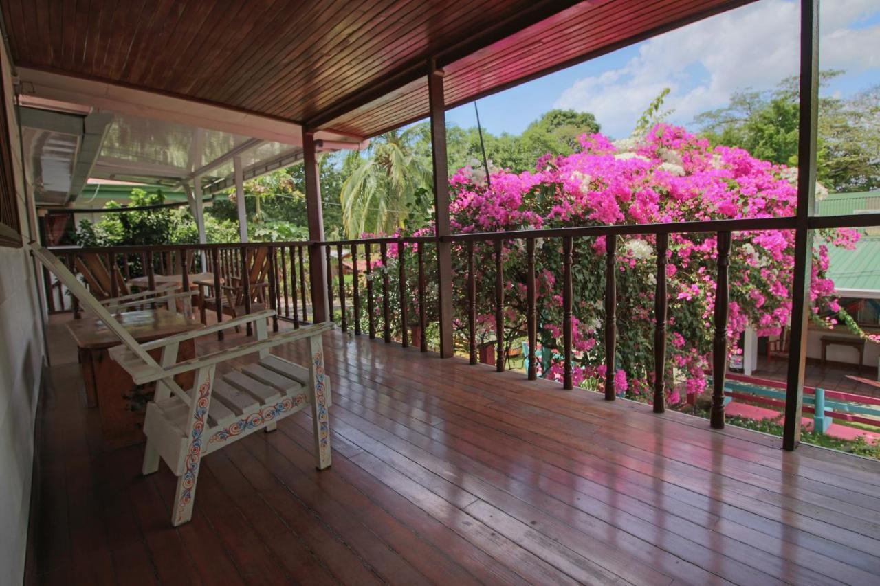 Hotel Marielos Tamarindo Extérieur photo